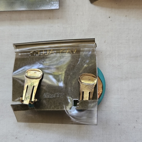 Set of vintage Van Allen clip on earrings - Picture 7 of 10